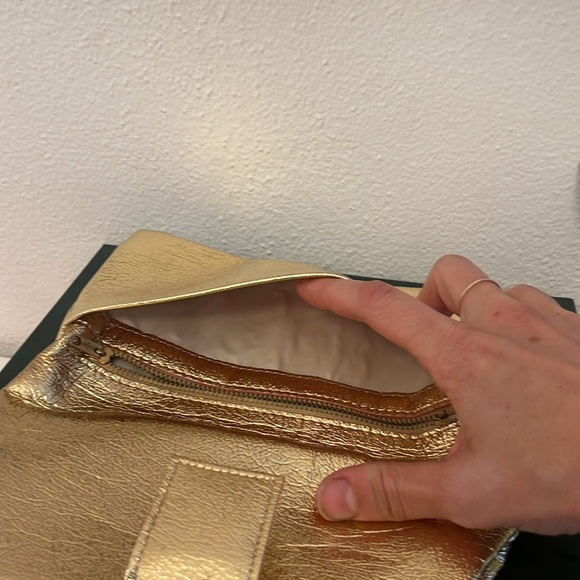 Vintage Gold Clutch - Picture 7 of 9